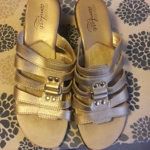 Strictly comfort leather Sandals